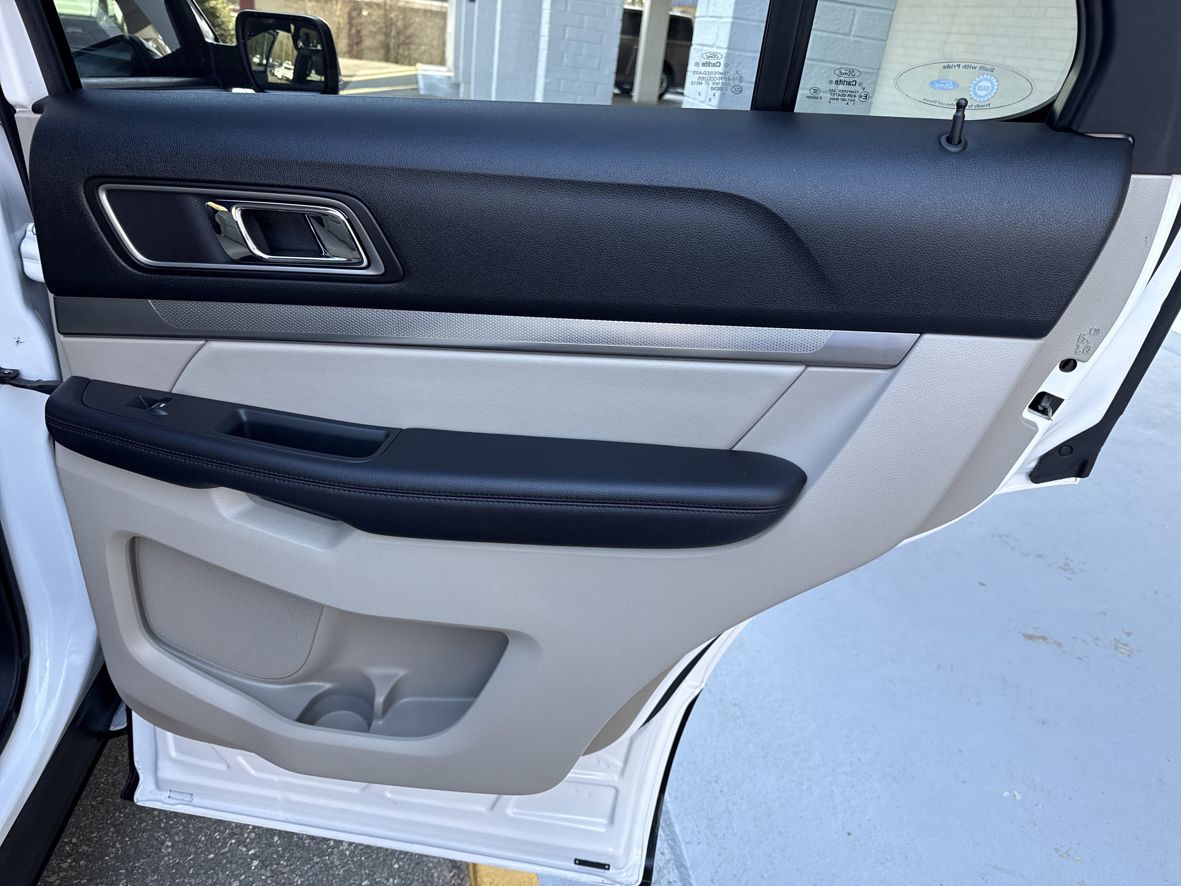 Used 2018 Ford Explorer XLT w/ Equipment Group 202A image 40