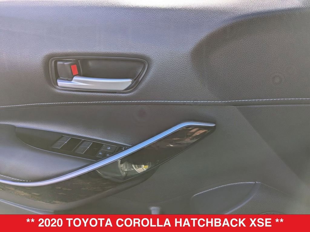Used 2020 Toyota Corolla XSE image 11