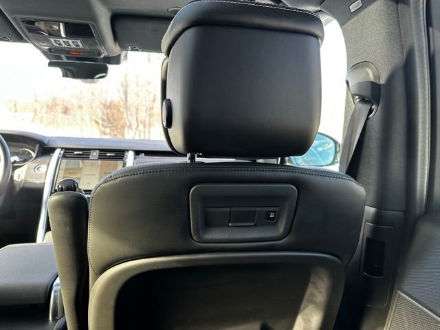 Used 2023 Land Rover Discovery S R-Dynamic image 25