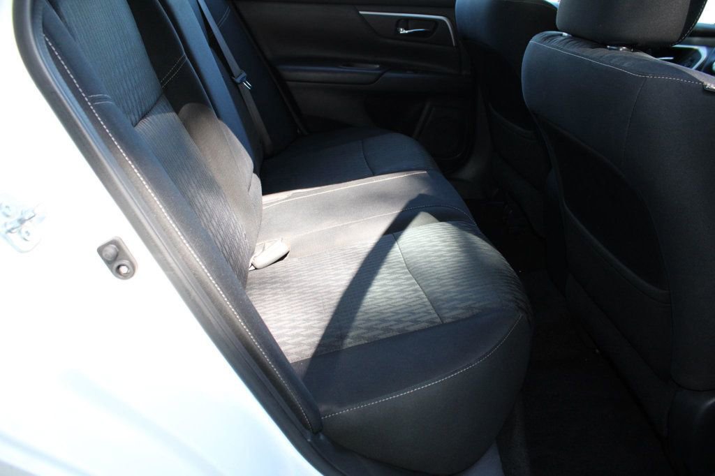 Used 2018 Nissan Altima 2.5 SV image 32