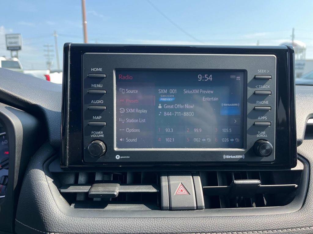 Used 2021 Toyota RAV4 LE image 23