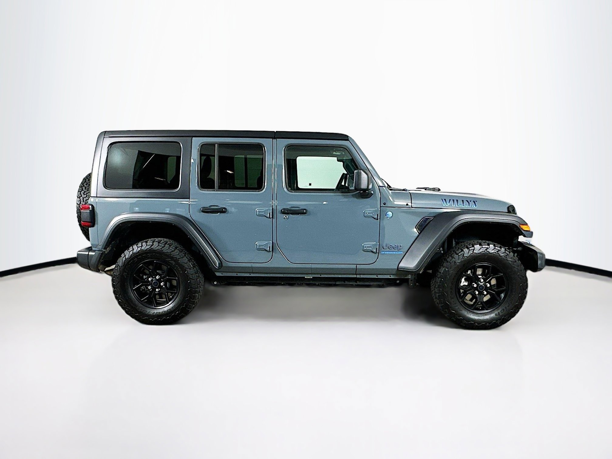 Used 2024 Jeep Wrangler Willys image 10