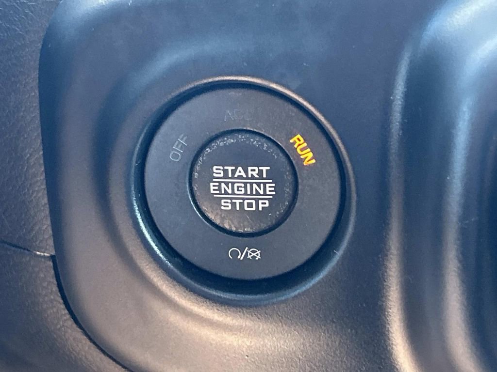 Used 2023 Jeep Gladiator Sport image 26