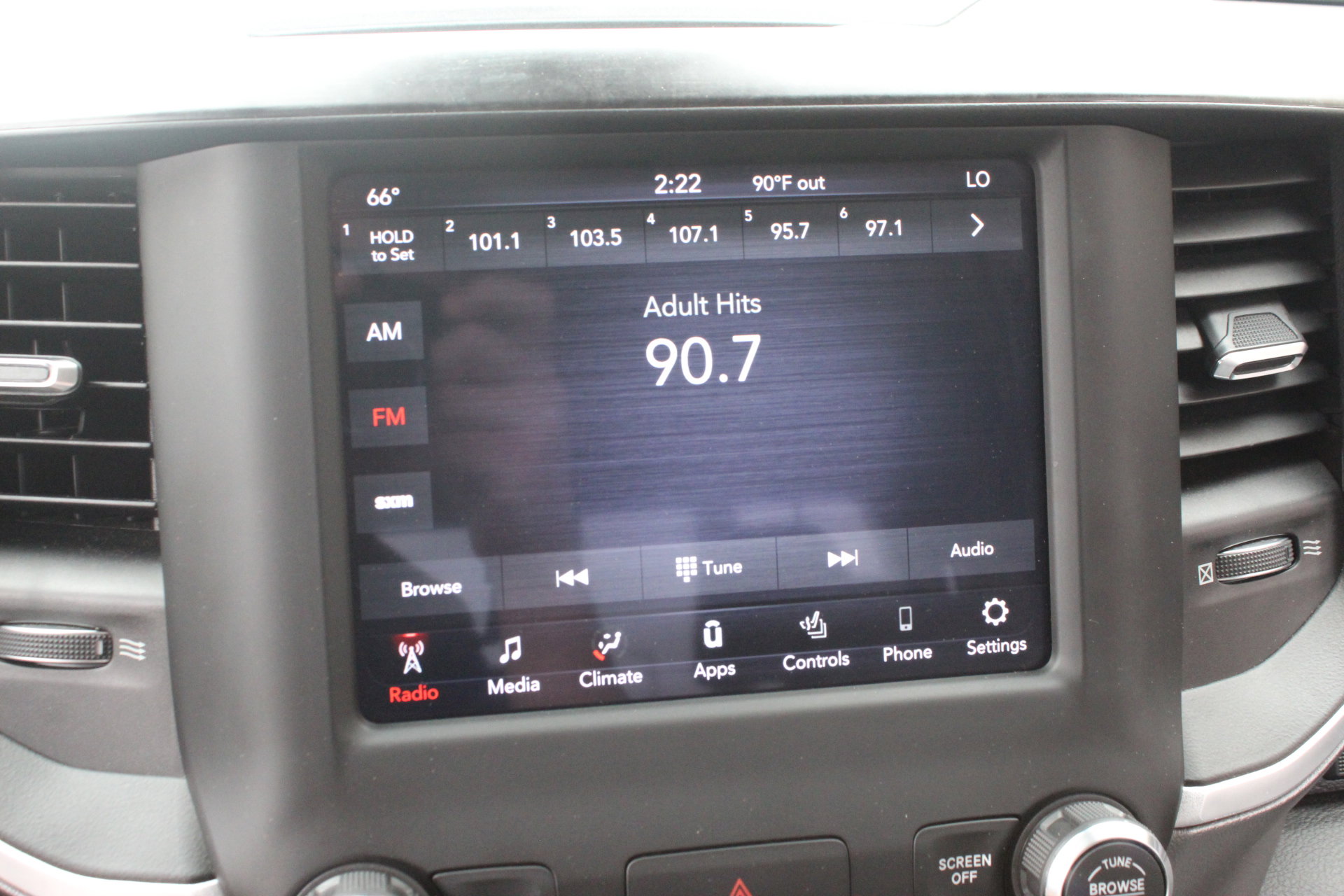 Used 2020 RAM 1500 Big Horn AWD/4WD image 18