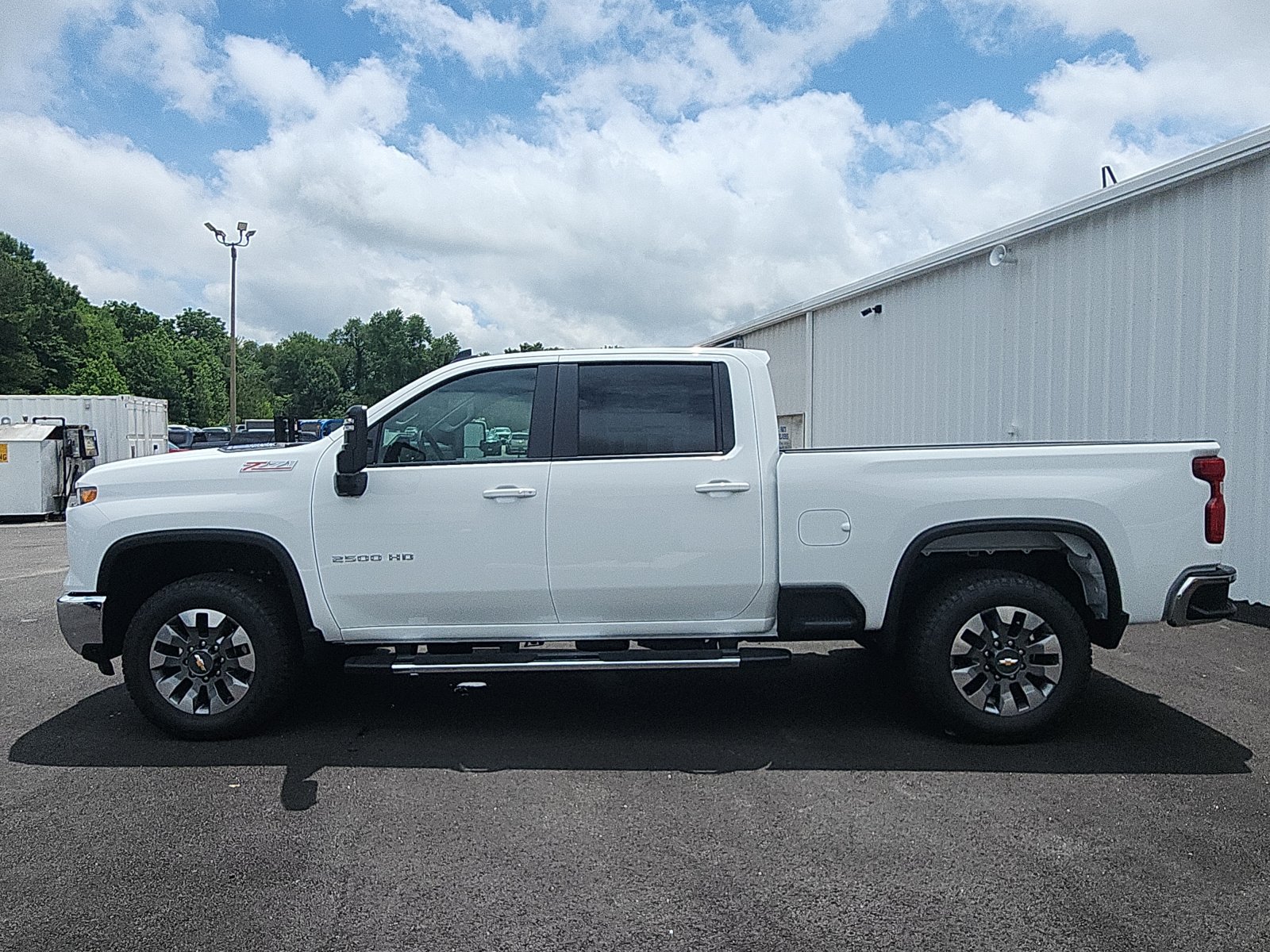 New 2026 Chevrolet Silverado 2500 LT w/ All Star Edition AWD/4WD image 2
