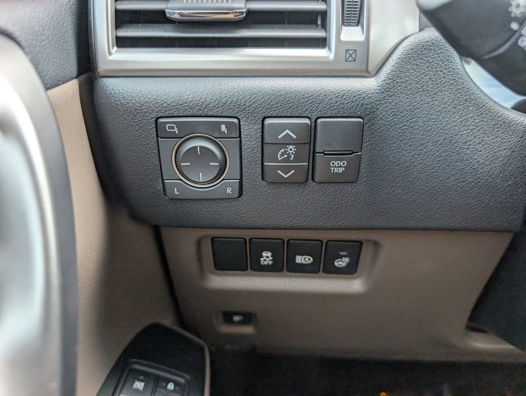 Used 2023 Lexus GX 460 Premium w/ Premium Plus Package AWD/4WD image 19