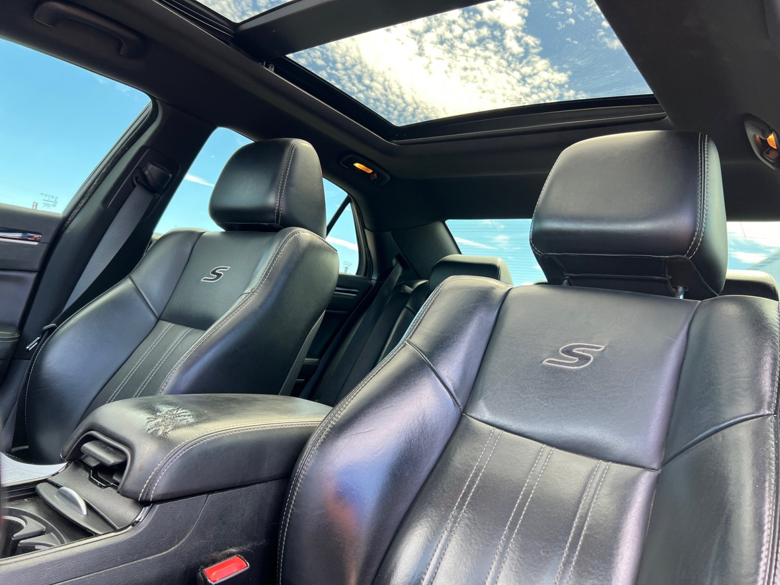 Used 2017 Chrysler 300 S w/ 300S Premium Group AWD/4WD image 14