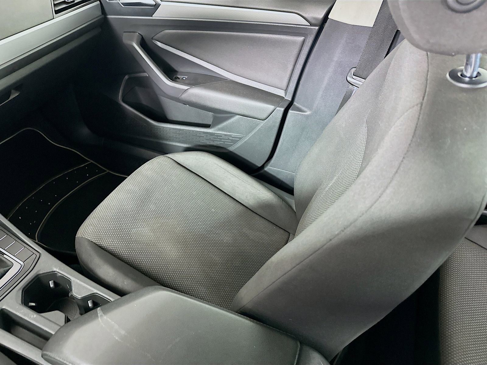 Used 2021 Volkswagen Jetta SE FWD image 21