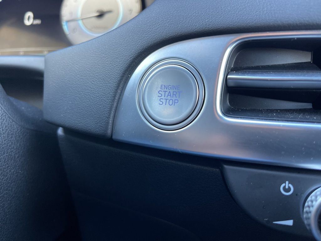 Used 2023 Hyundai Palisade Calligraphy image 14