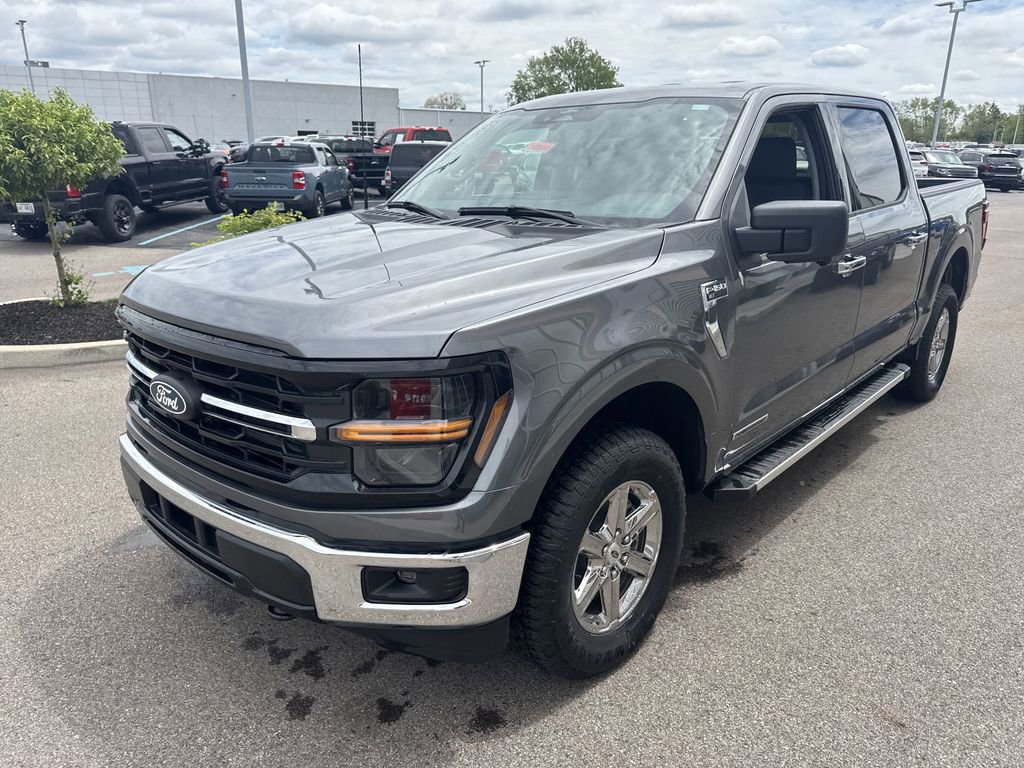 Used 2024 Ford F150 XLT w/ Mobile Office Package image 7