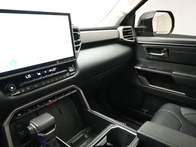 Used 2024 Toyota Tundra Limited image 31