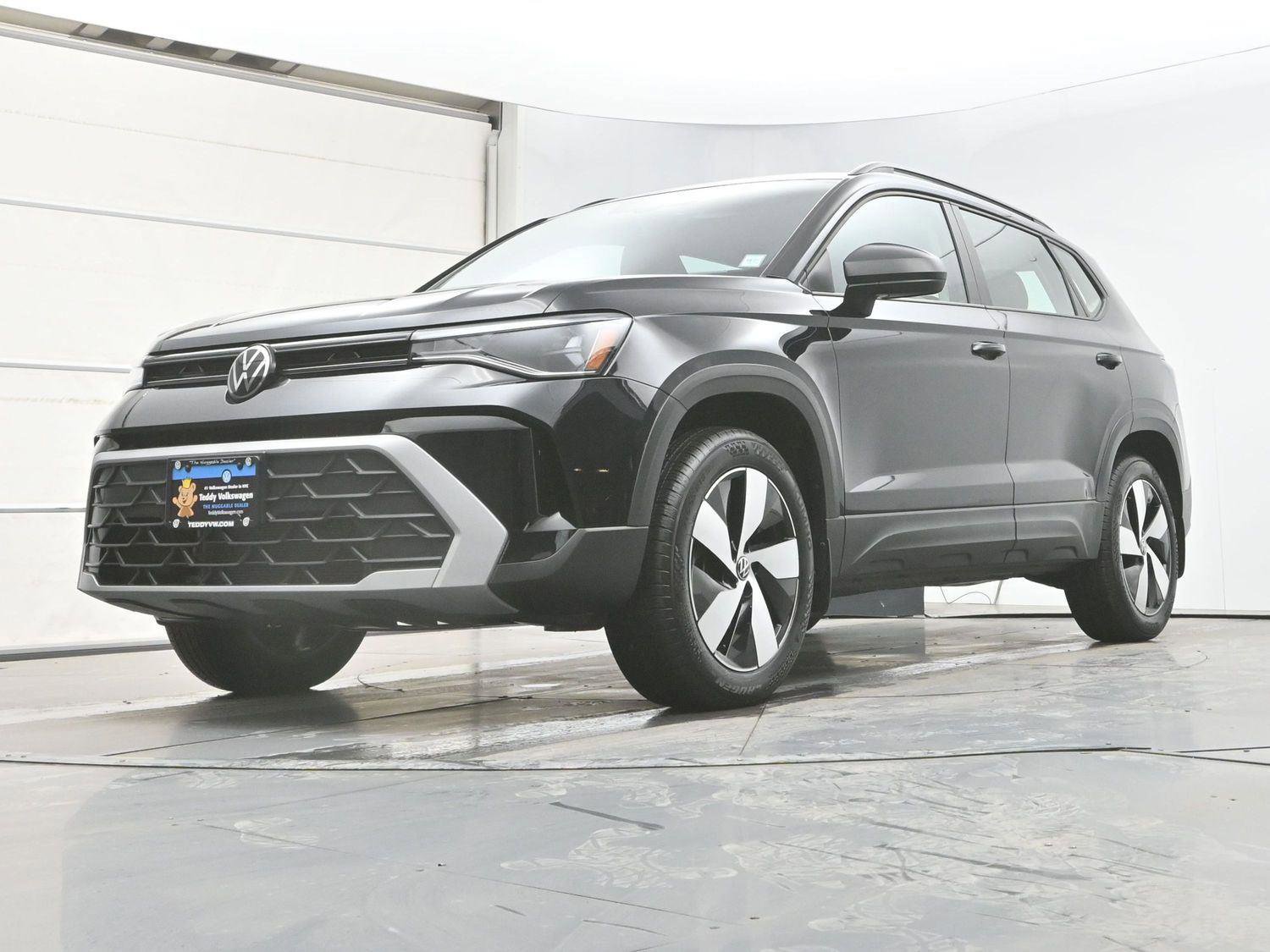 Certified 2025 Volkswagen Taos S w/ Taos Adventure Package (SXB) AWD/4WD image 28