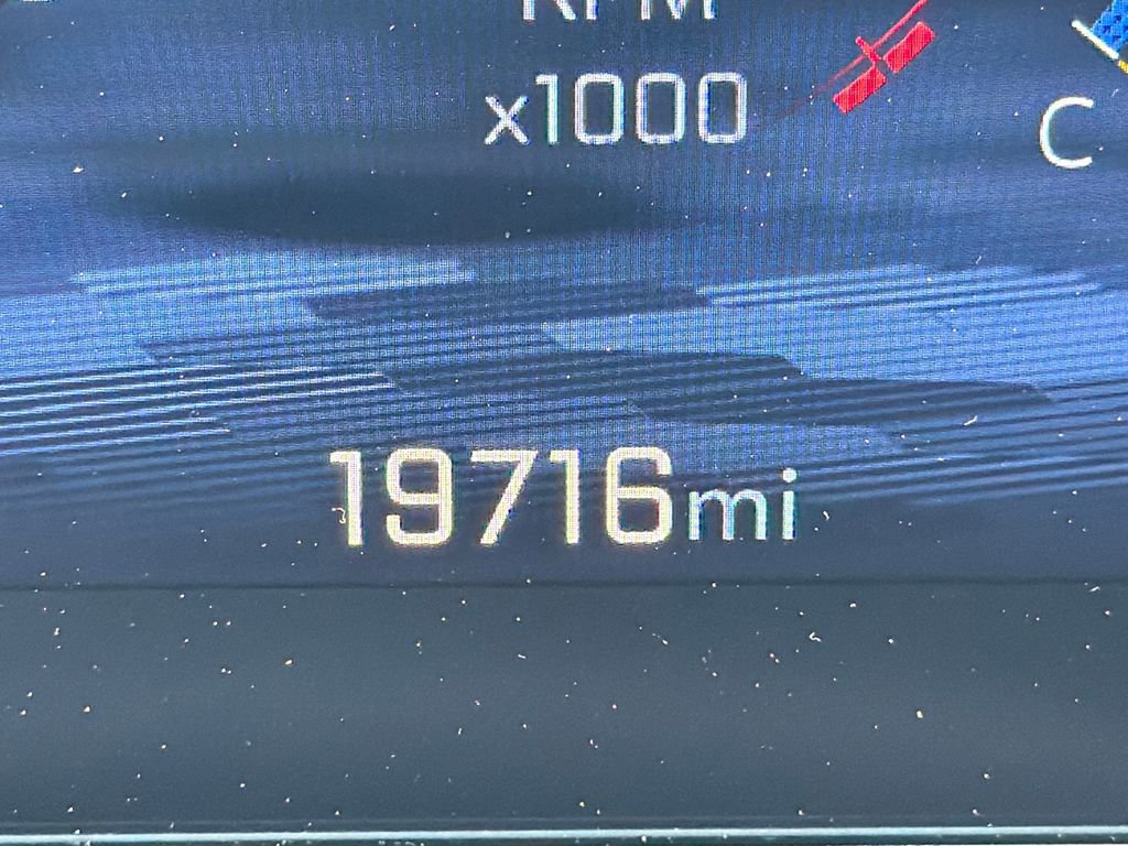 Used 2025 Chevrolet Equinox LT image 28