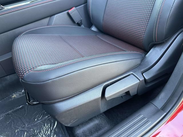New 2026 Nissan Kicks SR FWD image 15