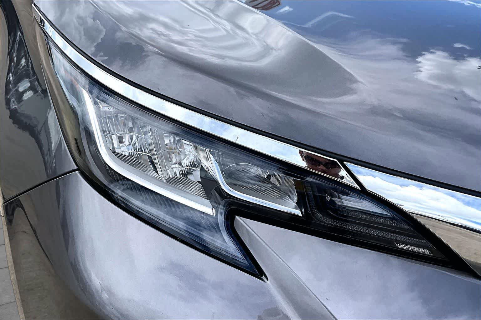 Used 2021 Toyota Sienna XLE FWD image 28
