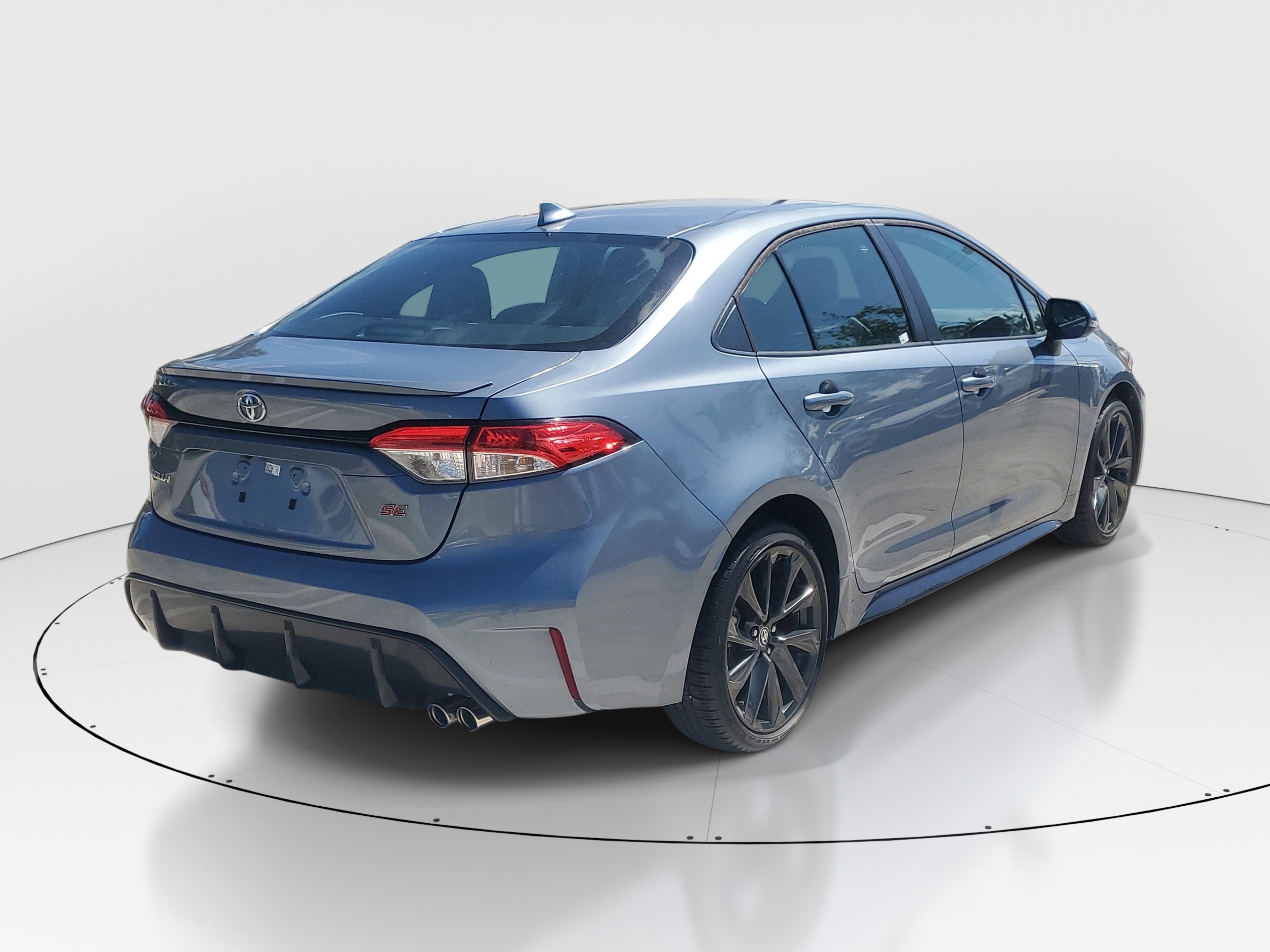 Certified 2024 Toyota Corolla SE FWD image 3
