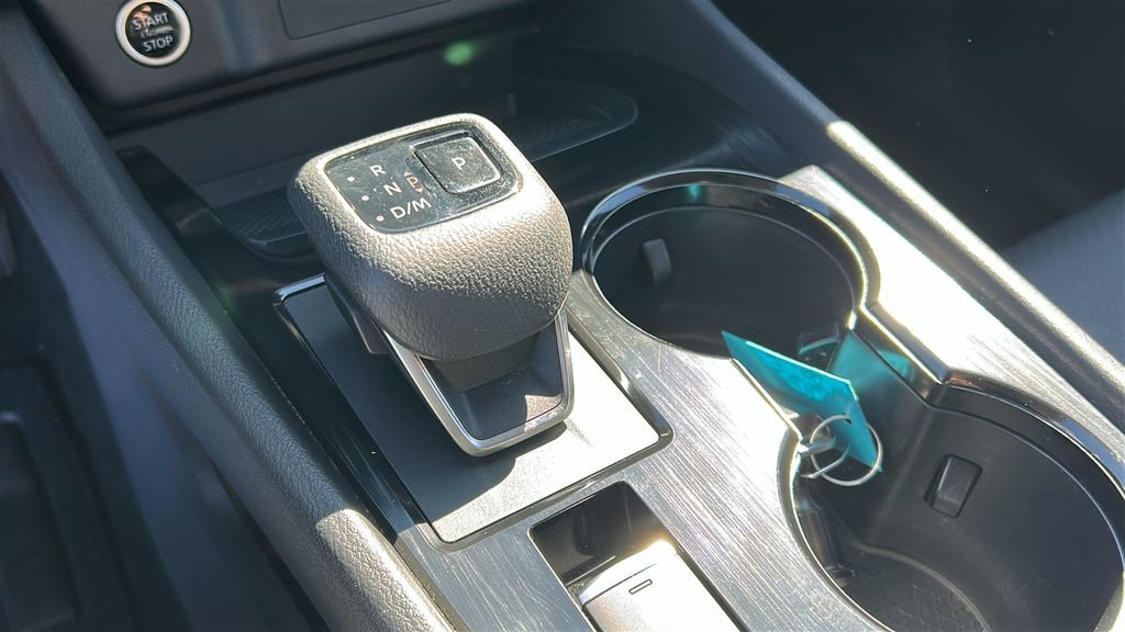 Used 2023 Nissan Rogue SV w/ SV Premium B Package image 18