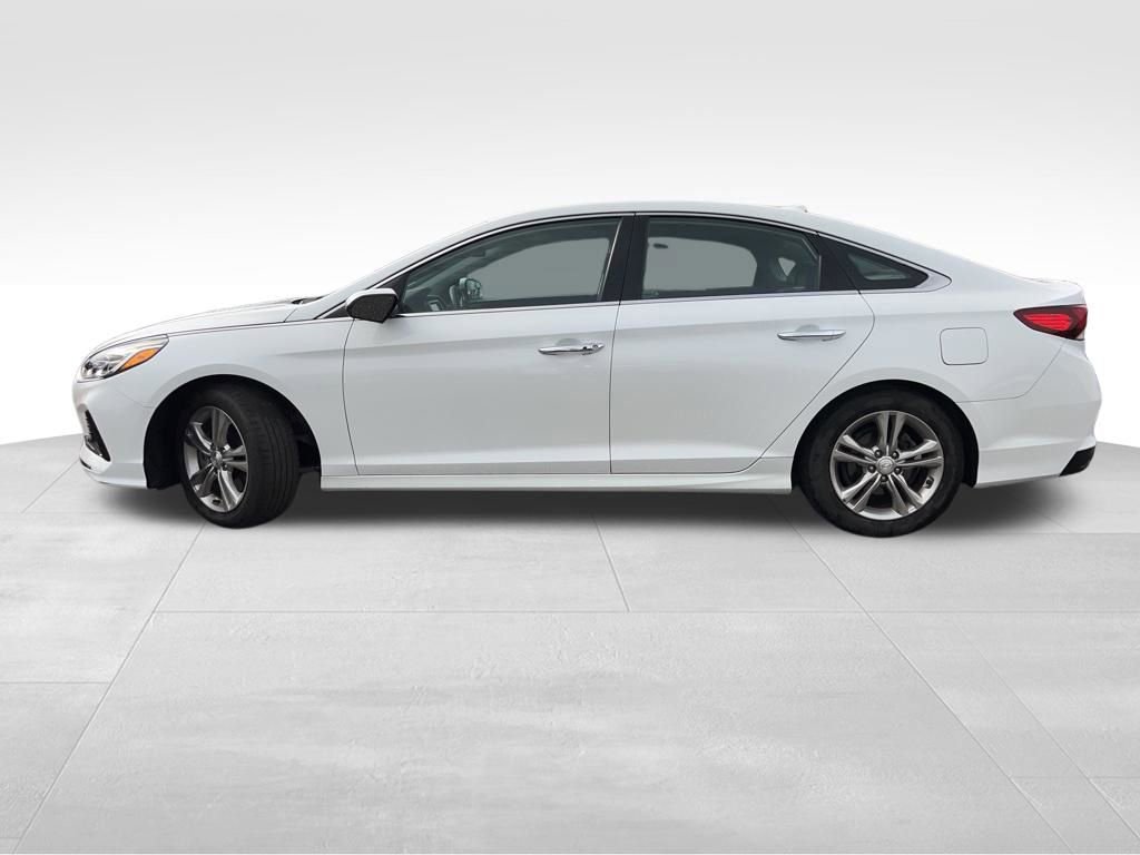 Used 2018 Hyundai Sonata Limited w/ Limited Ultimate Package 03 FWD image 2