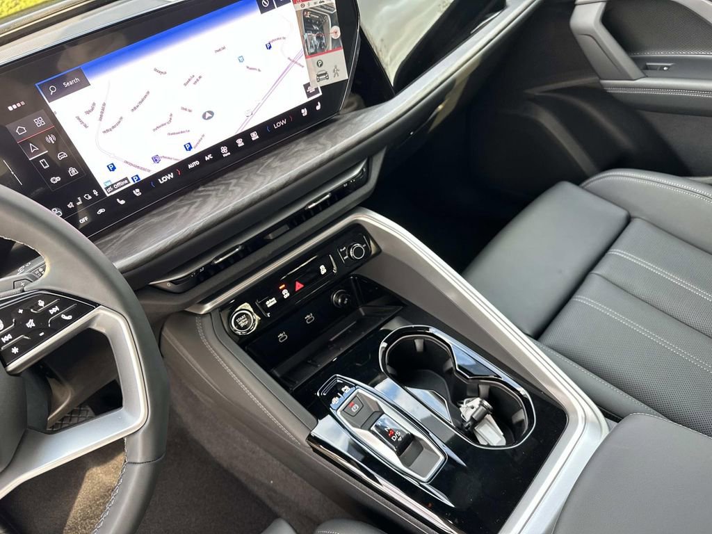 New 2025 Audi Q5 Premium Plus image 24