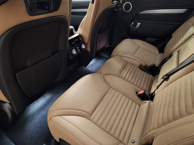 New 2026 Land Rover Discovery Limited Edition AWD/4WD image 29