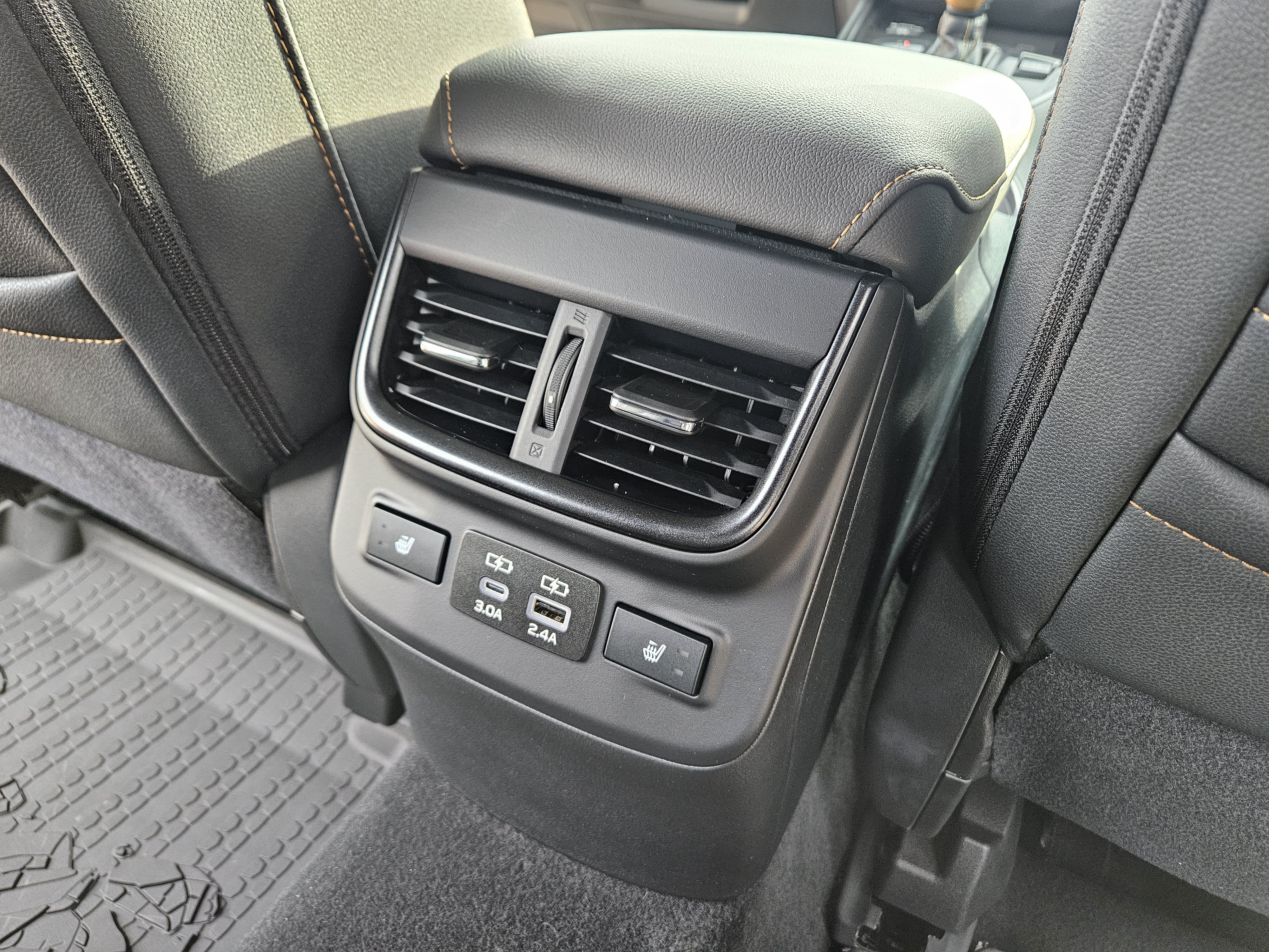 Used 2025 Subaru Outback Wilderness AWD/4WD image 19