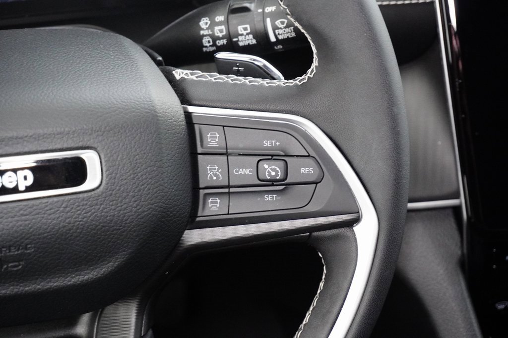 Used 2024 Jeep Grand Cherokee Laredo X w/ Trailer Tow Package image 20