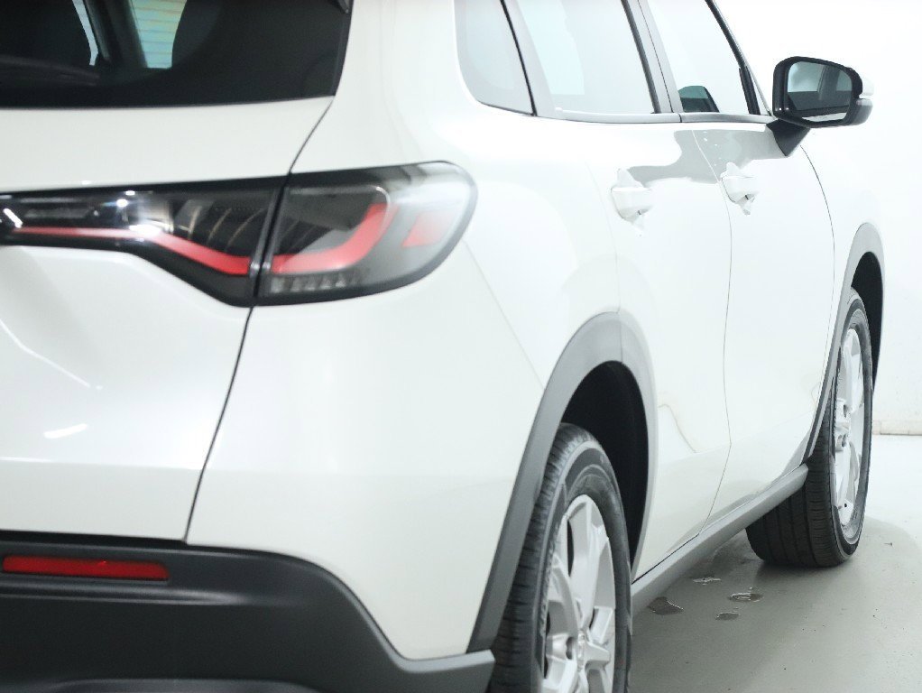Used 2023 Honda HR-V LX image 44