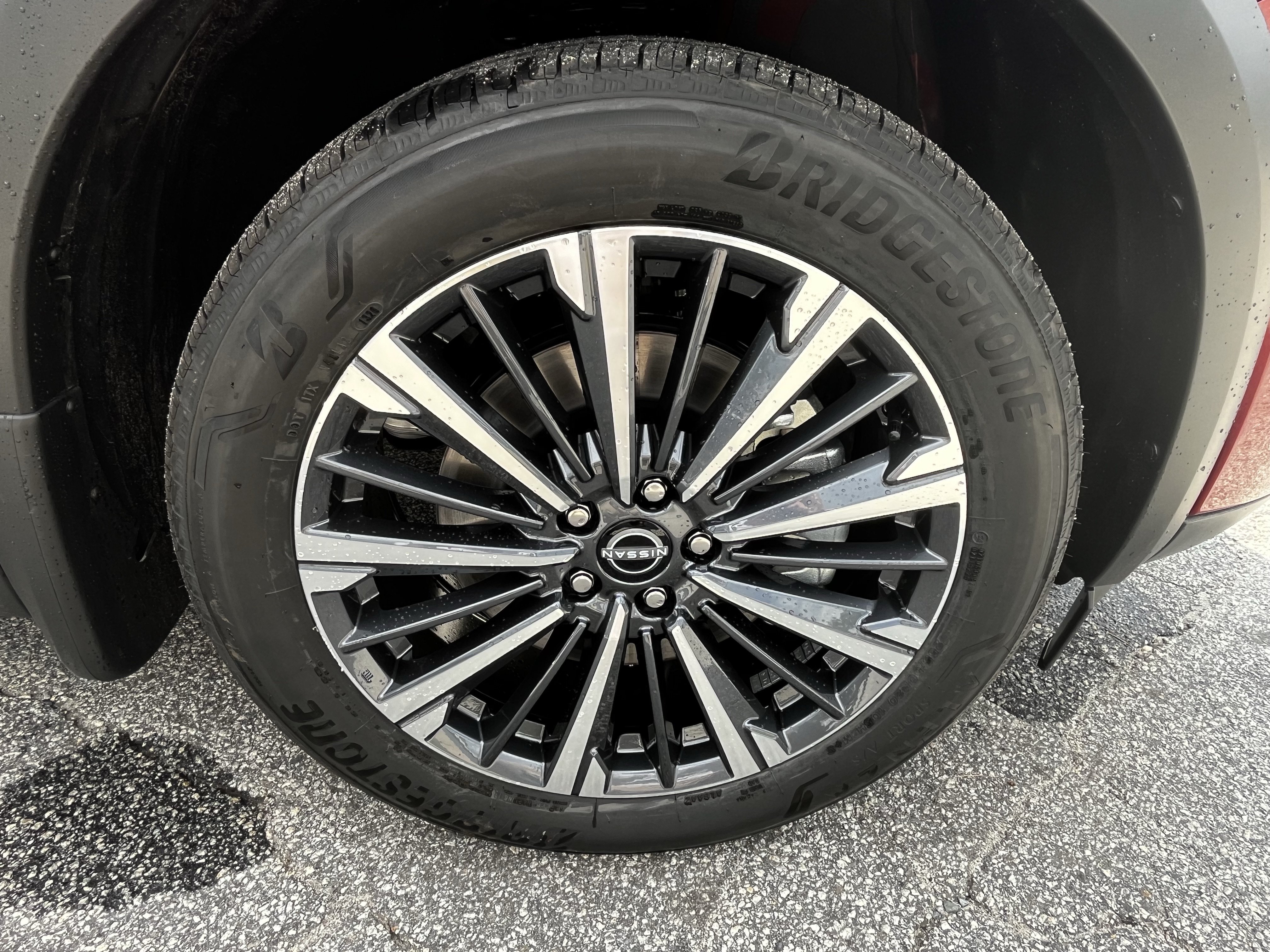 New 2026 Nissan Pathfinder Platinum w/ Accent Package AWD/4WD image 9