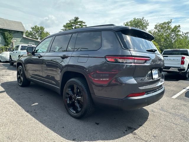 Used 2023 Jeep Grand Cherokee L Laredo AWD/4WD image 24
