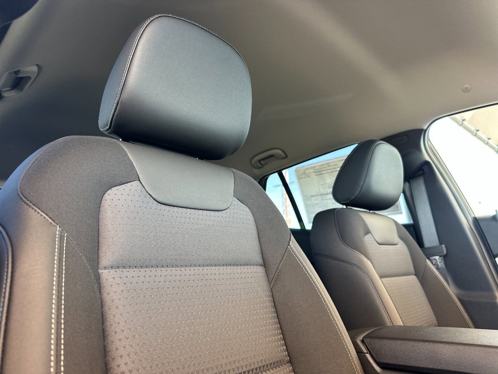 New 2026 Chevrolet Trax LT w/ Driver Confidence Package FWD image 18
