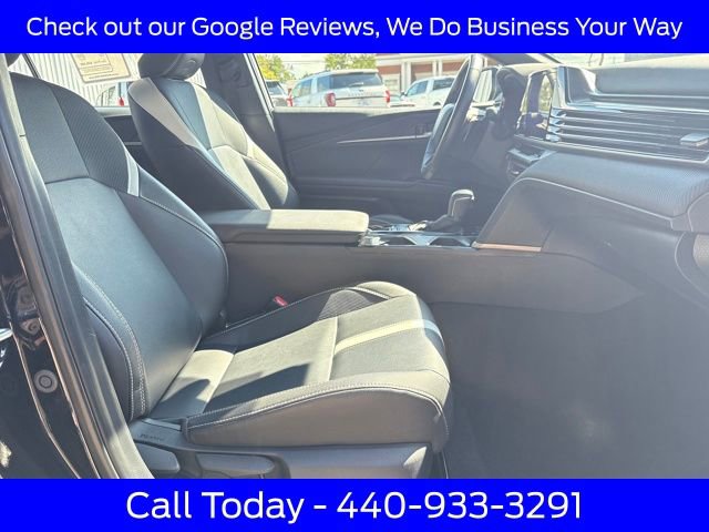 Used 2025 Toyota Camry SE image 34