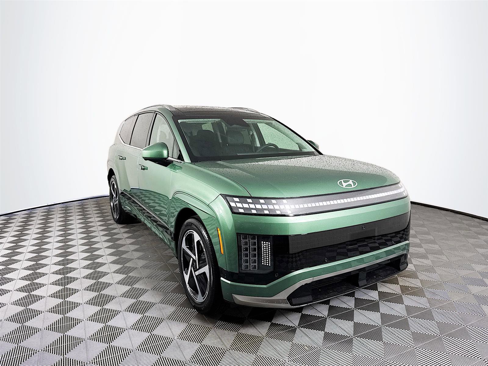 New 2026 Hyundai Ioniq 9 Calligraphy image 1