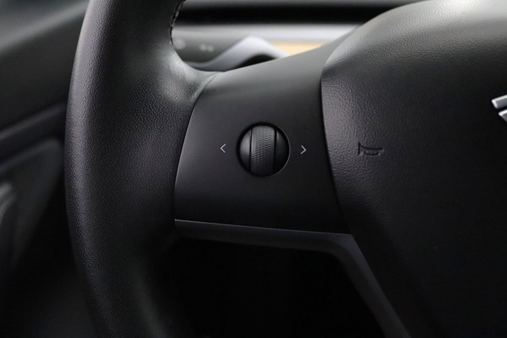 Used 2019 Tesla Model 3 Standard Range RWD image 19