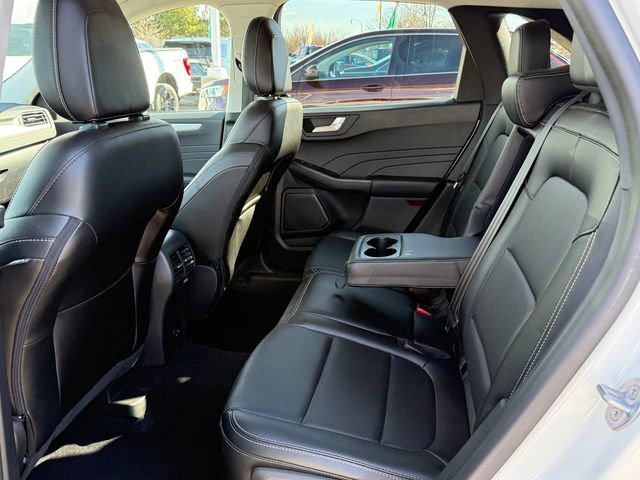 Certified 2022 Ford Escape SEL image 9