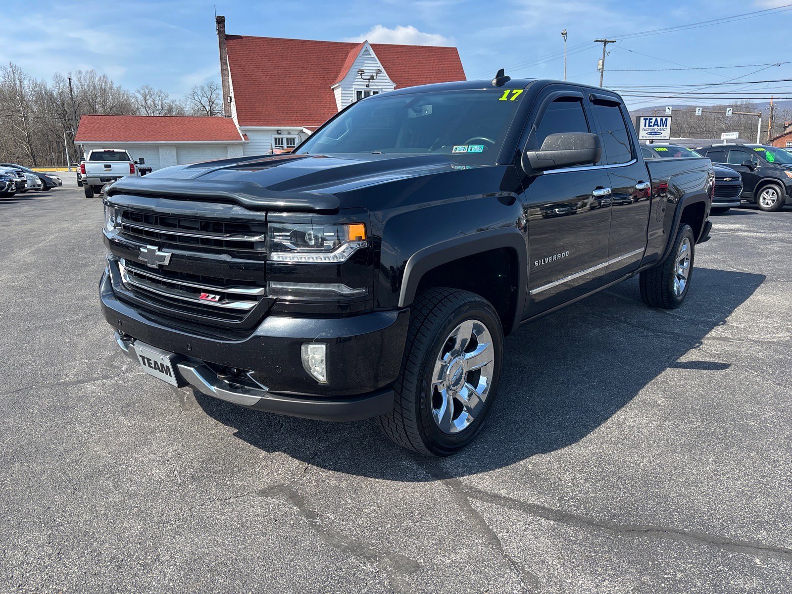 Used 2017 Chevrolet Silverado 1500 LTZ Z71 w/ LTZ Plus Package image 3