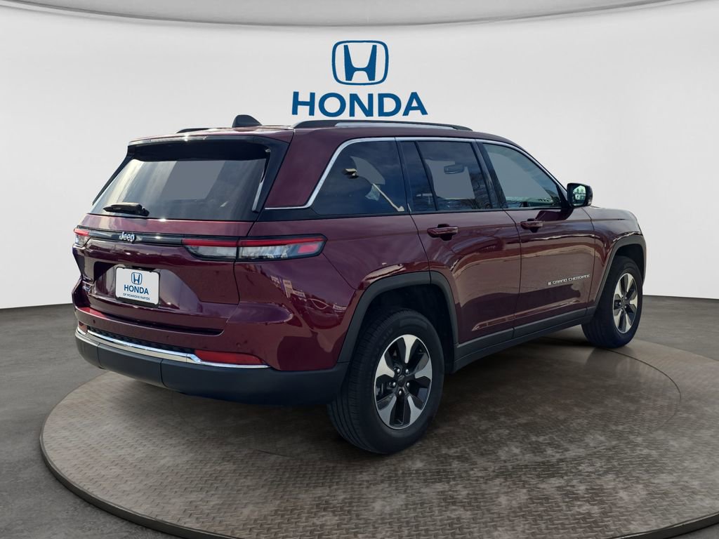 Used 2024 Jeep Grand Cherokee Limited 4xe image 5