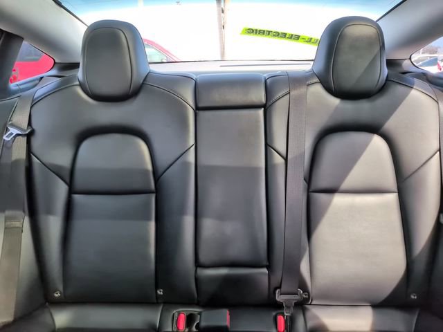 Used 2023 Tesla Model 3 Standard Range image 26