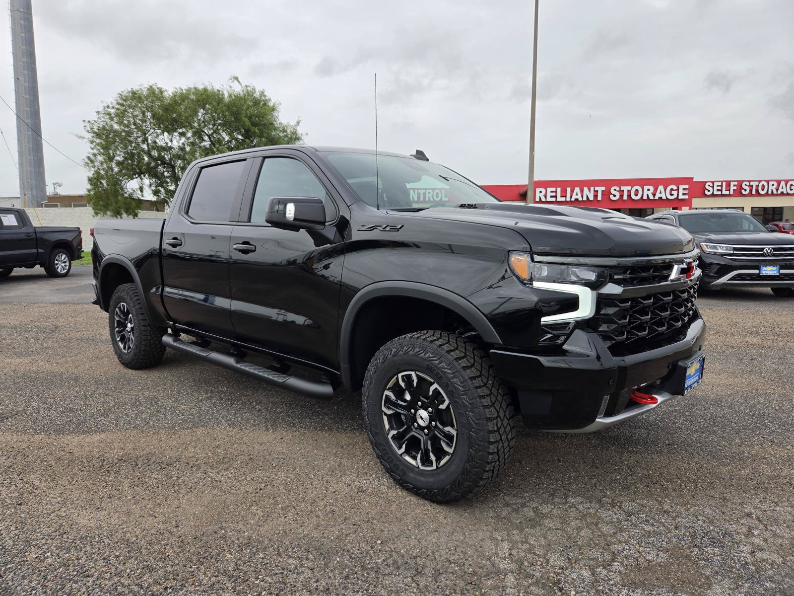 New 2026 Chevrolet Silverado 1500 ZR2 w/ LPO, Dark Essentials Package AWD/4WD image 7