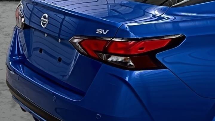 Used 2022 Nissan Versa SV image 13