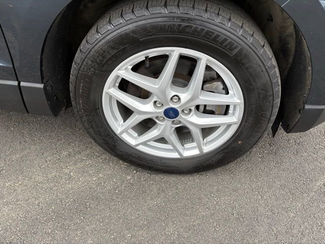 Used 2022 Ford Edge SEL w/ Convenience Package image 9