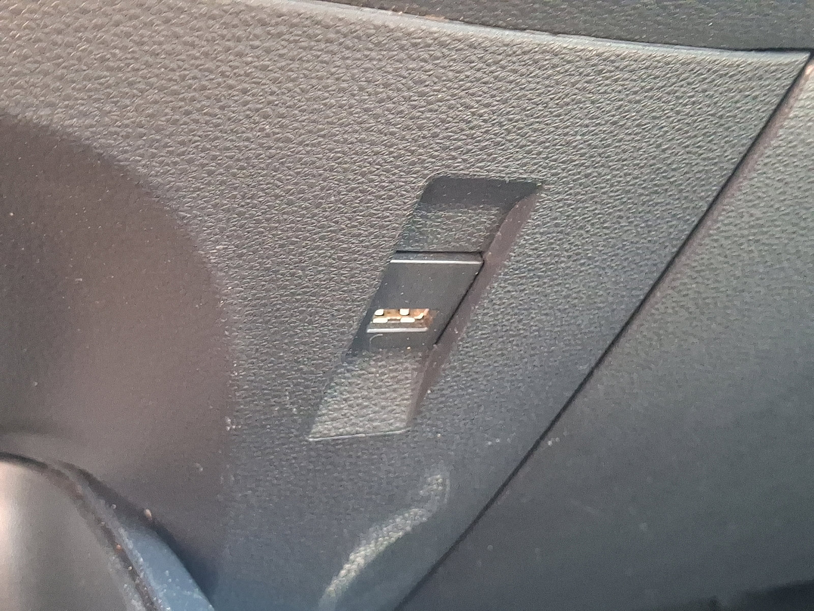 Used 2021 Toyota Corolla SE w/ SE Premium Package FWD image 24