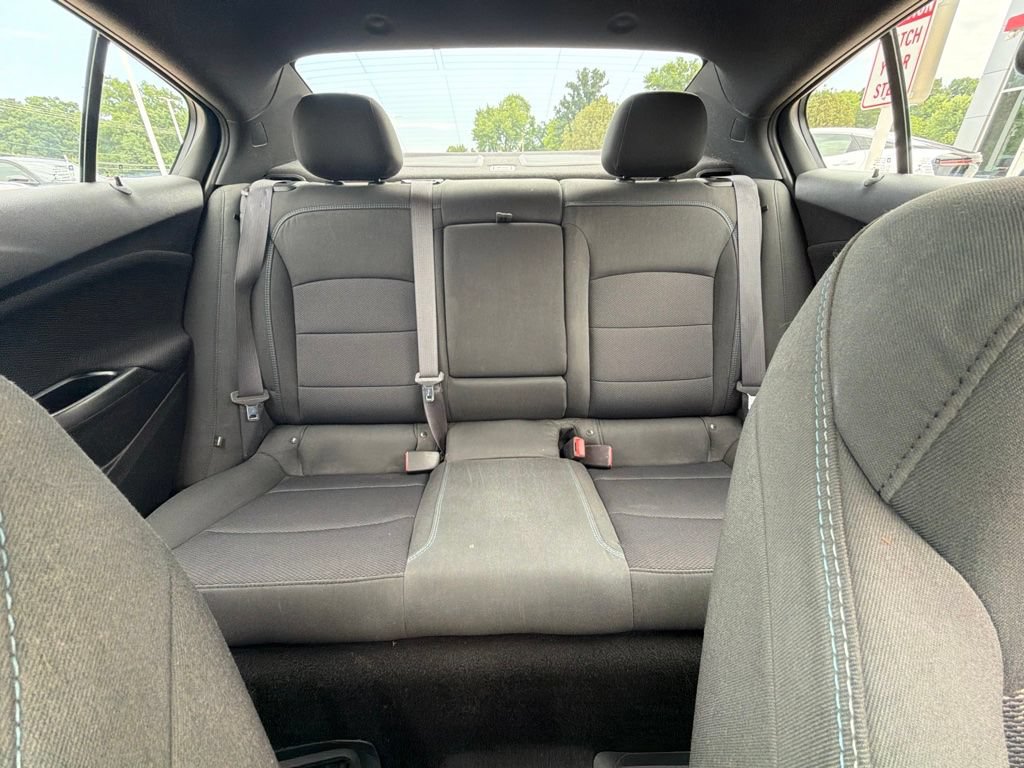 Used 2017 Chevrolet Cruze LT w/ Sun And Sound Package FWD image 21