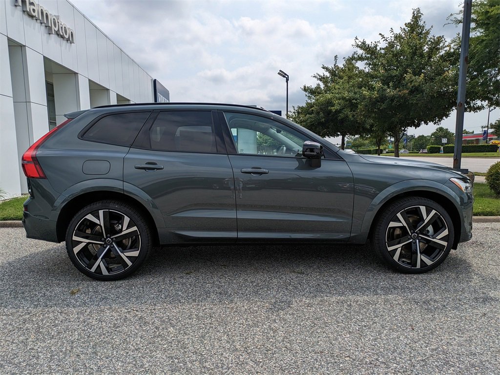 New 2026 Volvo XC60 T8 Ultra image 3