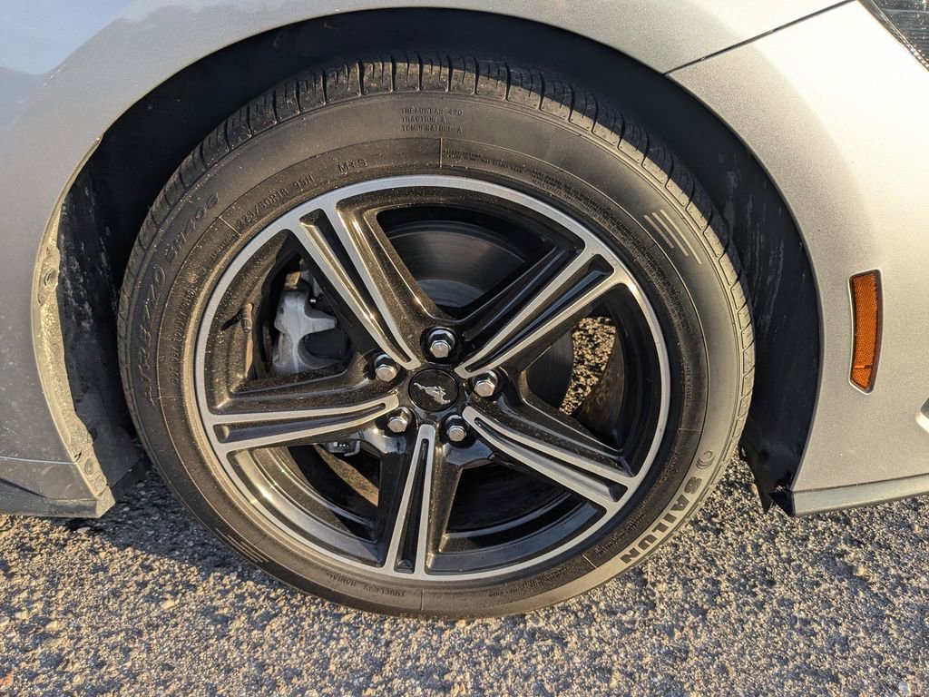 Used 2024 Ford Mustang Convertible RWD image 11