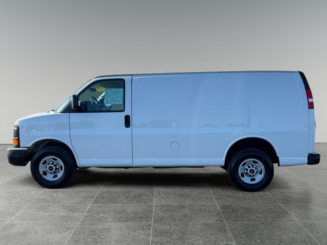 Used 2014 GMC Savana 2500 RWD image 2