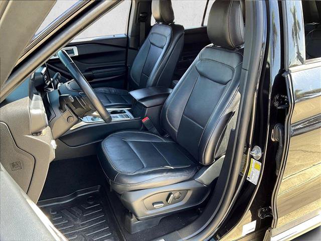 Used 2020 Ford Explorer Limited RWD image 25