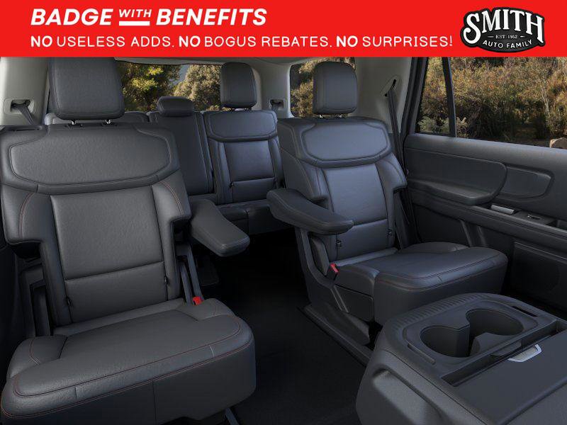 New 2025 Ford Expedition Active image 12