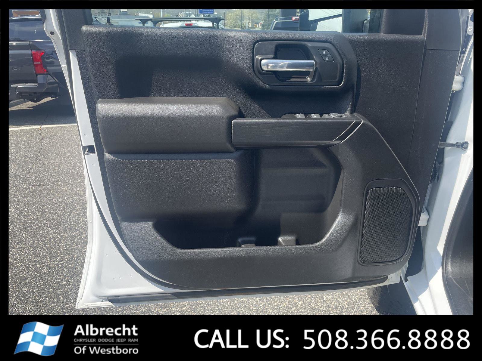 Used 2023 Chevrolet Silverado 2500 Custom w/ Custom Value Package image 11