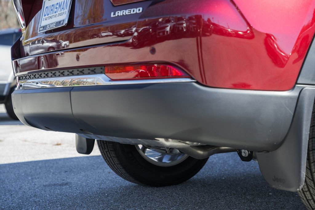 New 2025 Jeep Grand Cherokee Laredo X w/ Luxury Tech Group I image 9