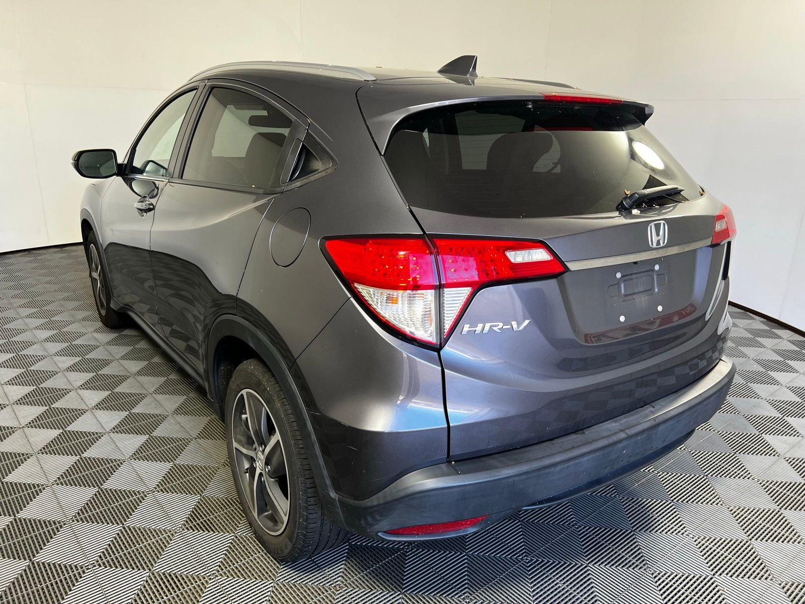 Used 2022 Honda HR-V EX image 7